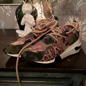 Steve Madden Women's Cliff Sneaker